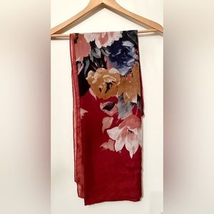 Large synthetic scarf